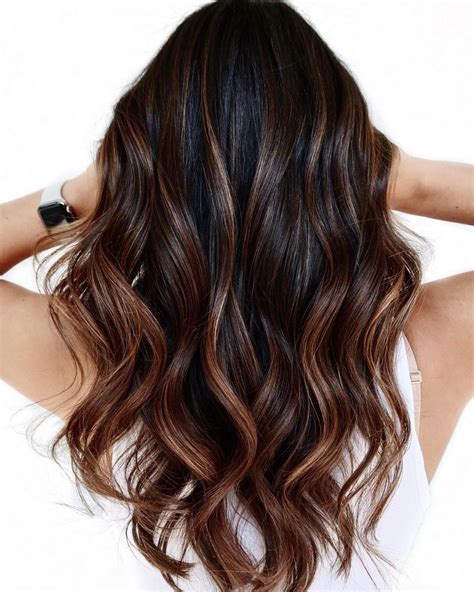 best highlight colors for brunettes|brunette with highlights over 50.